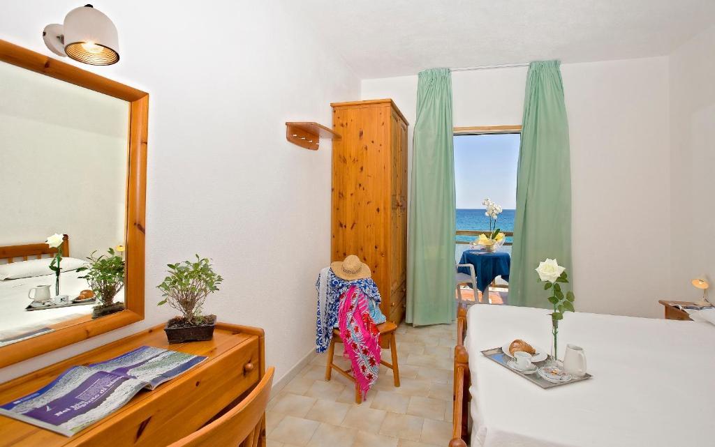 Hotel Vittorio Beach Resort Barano dʼIschia Quarto foto