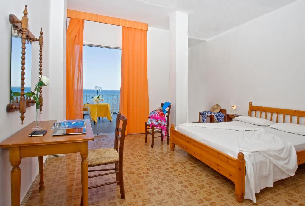 Hotel Vittorio Beach Resort Barano dʼIschia Quarto foto